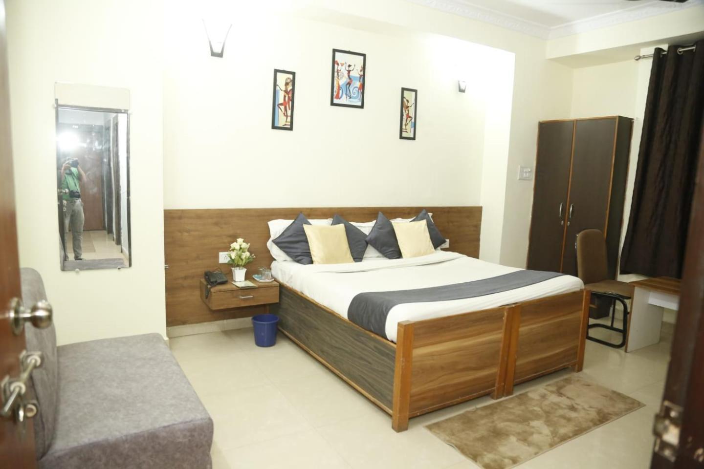 Sandalwood Vibes Bhopal Exterior photo